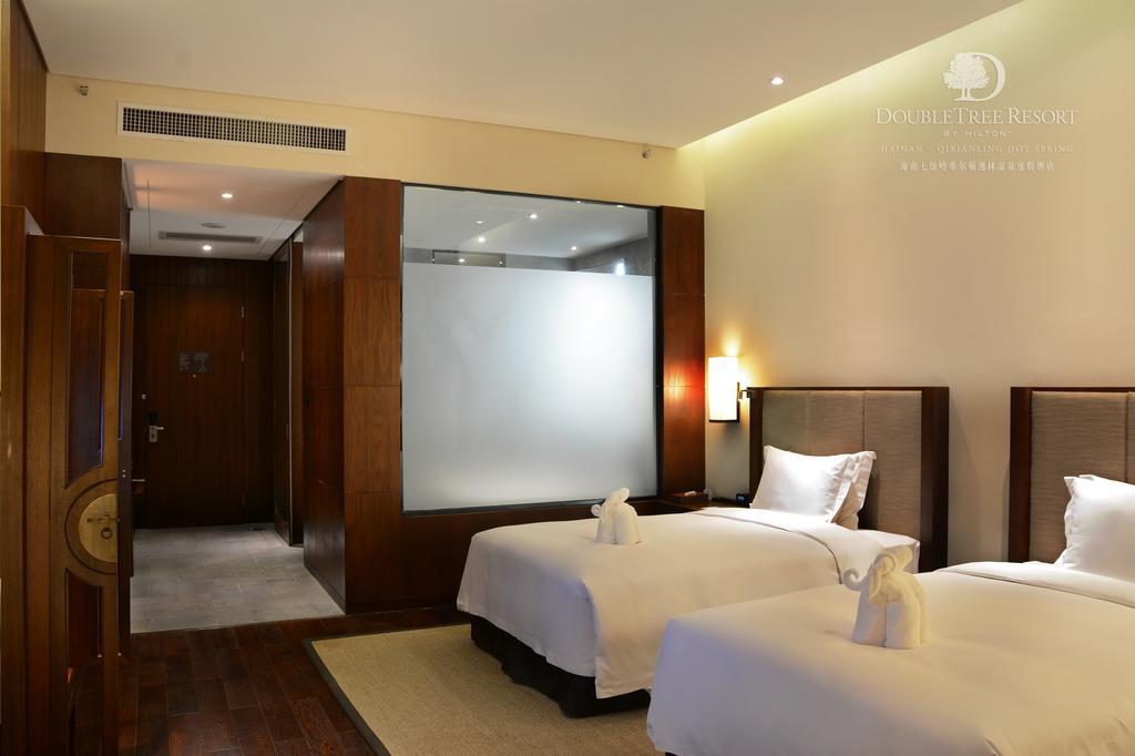 Doubletree Resort By Hilton Hotel Hainan - Qixianling Hot Spring Baoting Exteriér fotografie