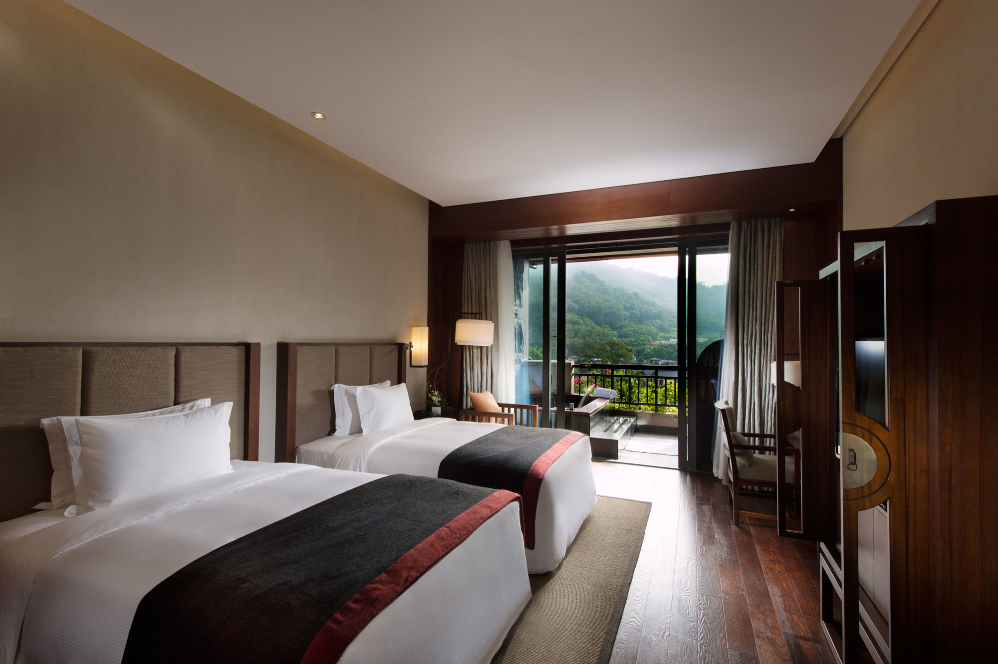 Doubletree Resort By Hilton Hotel Hainan - Qixianling Hot Spring Baoting Exteriér fotografie