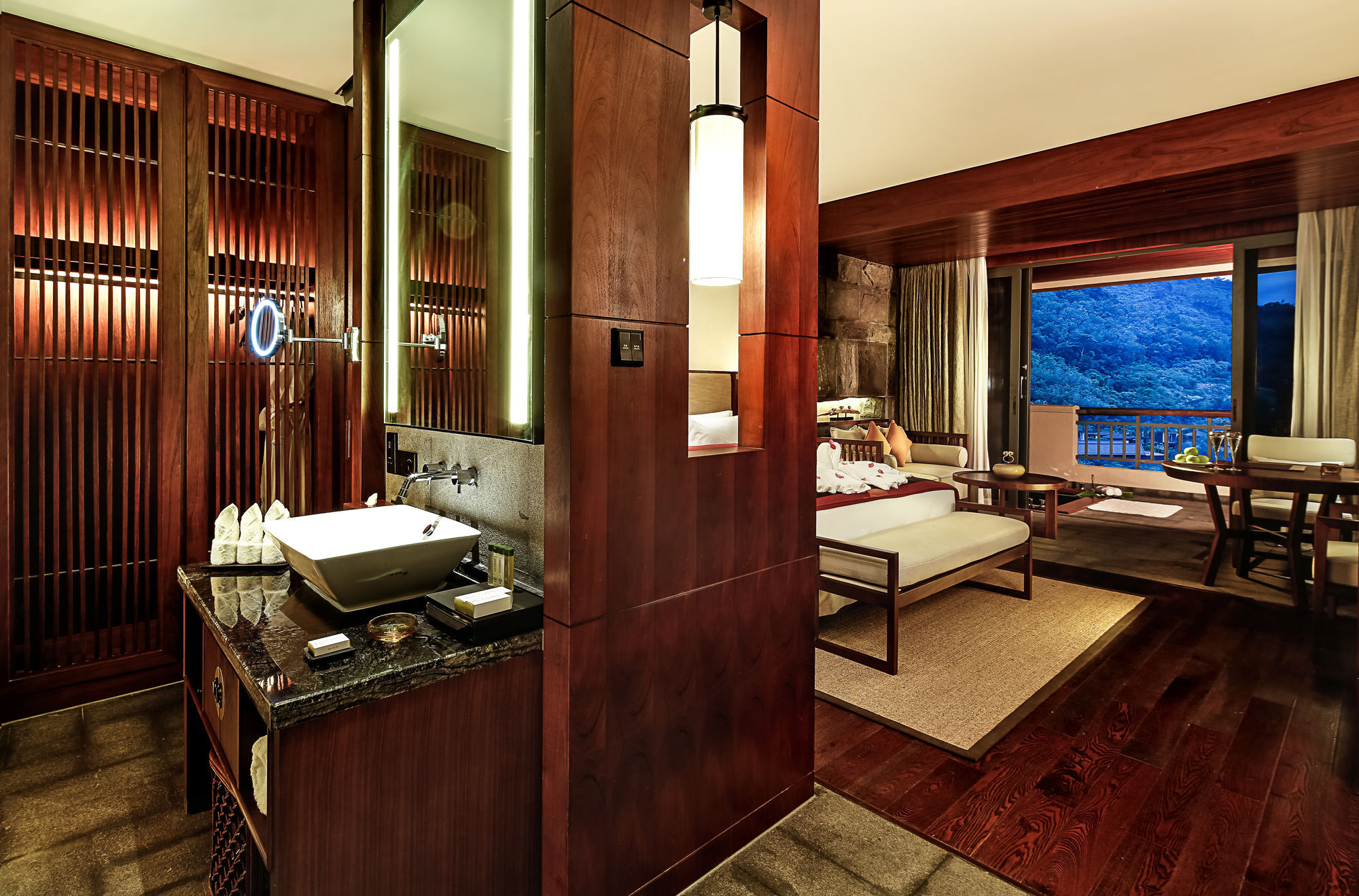 Doubletree Resort By Hilton Hotel Hainan - Qixianling Hot Spring Baoting Exteriér fotografie